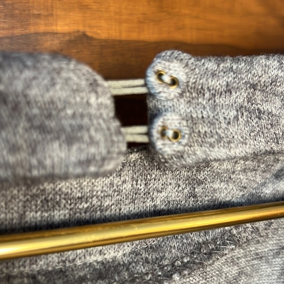 Open Back Ruffled Drop Sleeve Sweater Tunic Dress - Picture 3 of 6